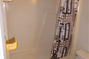 502 W 10th St, Taylor, TX 76574 - Photo 31