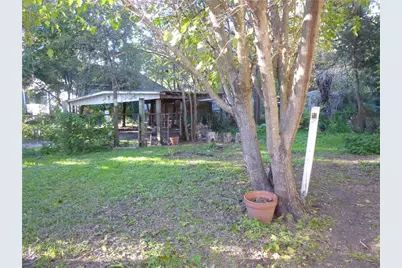 502 W 10th Street, Taylor, TX 76574 - Photo 33