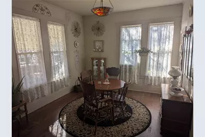 502 W 10th Street, Taylor, TX 76574 - Photo 13