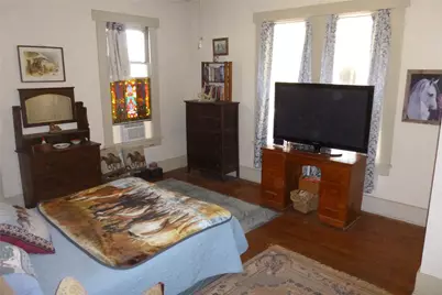 502 W 10th Street, Taylor, TX 76574 - Photo 19