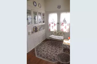 502 W 10th Street, Taylor, TX 76574 - Photo 17