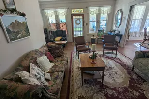 502 W 10th St, Taylor, TX 76574 - Photo 9