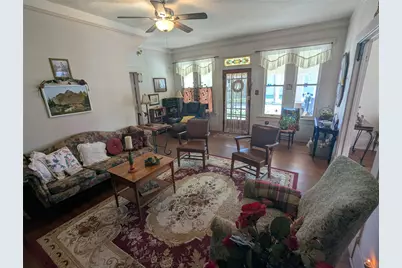 502 W 10th Street, Taylor, TX 76574 - Photo 7