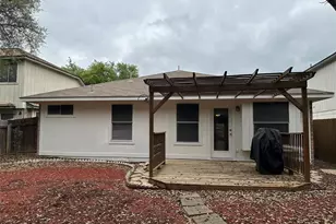 706 Luke Ln, Leander, TX 78641 - Photo 17