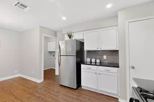 13169 Mill Stone Dr, Austin, TX 78729 - Photo 7