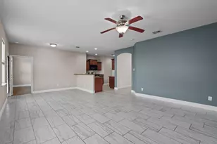 19217 Ellary Ln, Manor, TX 78653 - Photo 5