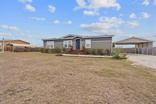 371 Lippe Ln, Niederwald, TX 78640 - Photo 1
