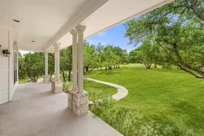 4921 Creek Meadow Cove, Spicewood, TX 78669 - Photo 9