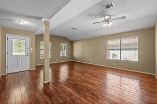 511 S Pauley Dr, Hutto, TX 78634 - Photo 5