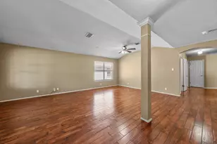 511 S Pauley Dr, Hutto, TX 78634 - Photo 7