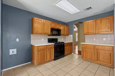 511 S Pauley Drive, Hutto, TX 78634 - Photo 9