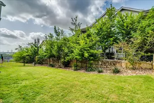 306 Olivia Dr, Austin, TX 78738 - Photo 29