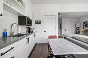 49 Navasota St, Austin, TX 78702 - Photo 9
