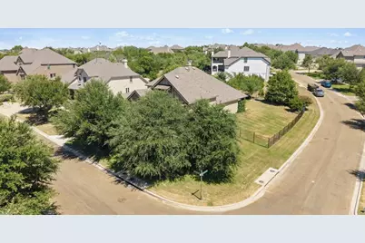 16700 Poppy Mallow Drive, Austin, TX 78738 - Photo 37