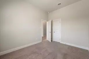 1601 Highland Ridge Rd, Georgetown, TX 78628 - Photo 29