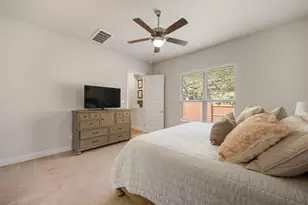 1601 Highland Ridge Rd, Georgetown, TX 78628 - Photo 17