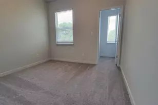 605 W South St, Leander, TX 78641 - Photo 11