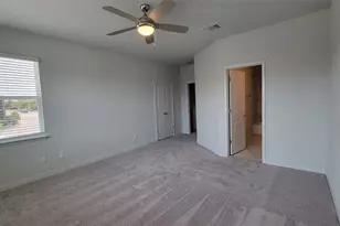 605 W South St, Leander, TX 78641 - Photo 9