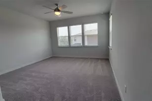 605 W South St, Leander, TX 78641 - Photo 7