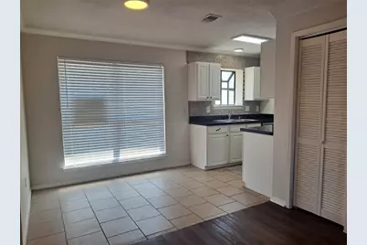 2018 W Rundberg Lane #9B, Austin, TX 78758 - Photo 7