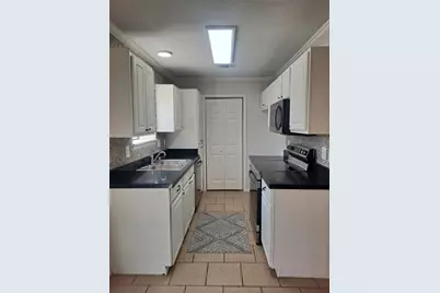 2018 W Rundberg Lane #9B, Austin, TX 78758 - Photo 3