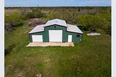 1919 County Road 429, Rockdale, TX 76567 - Photo 33