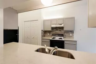 9100 Mountain Ridge Dr, Austin, TX 78759 - Photo 13