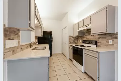 9100 Mountain Ridge Drive #105, Austin, TX 78759 - Photo 5
