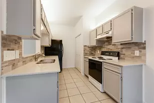 9100 Mountain Ridge Dr, Austin, TX 78759 - Photo 5
