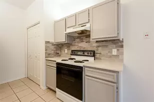 9100 Mountain Ridge Dr, Austin, TX 78759 - Photo 11