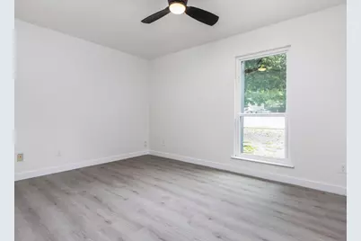 6702 Rockridge Court, Austin, TX 78744 - Photo 11
