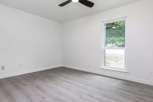 6702 Rockridge Ct, Austin, TX 78744 - Photo 11