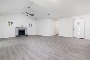 6702 Rockridge Ct, Austin, TX 78744 - Photo 7