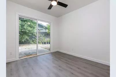 6702 Rockridge Court, Austin, TX 78744 - Photo 9