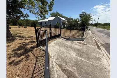 Lot 7 W Seideman Street, Seguin, TX 78155 - Photo 5