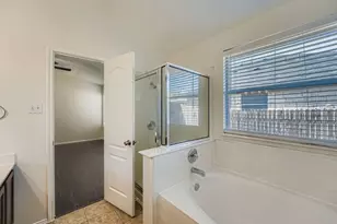 12612 Waynespur Ln, Elgin, TX 78621 - Photo 13