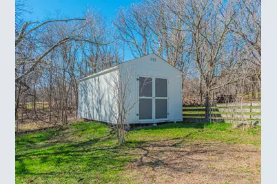 141 Llano Court, Cedar Creek, TX 78612 - Photo 31