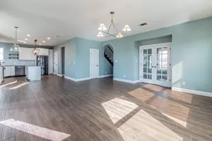 141 Llano Ct, Cedar Creek, TX 78612 - Photo 5