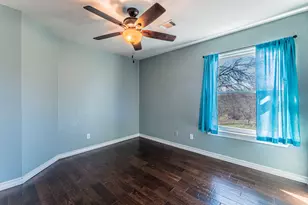 141 Llano Ct, Cedar Creek, TX 78612 - Photo 17