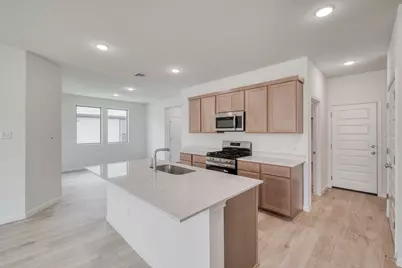 180 Hornet Street, Elgin, TX 78621 - Photo 9