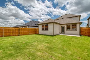 180 Hornet St, Elgin, TX 78621 - Photo 25