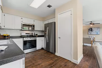 4515 Alta Loma Drive, Austin, TX 78749 - Photo 17