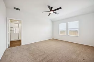 323 Shimmering Cv, San Marcos, TX 78666 - Photo 5