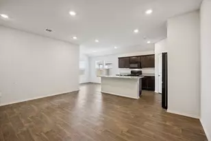 323 Shimmering Cv, San Marcos, TX 78666 - Photo 3