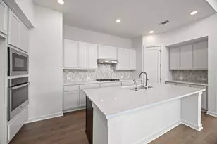 520 High Smt Dr, Georgetown, TX 78628 - Photo 3