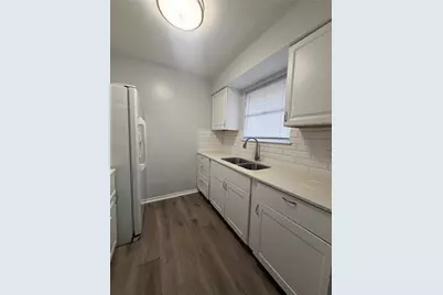 509 Central Avenue #B, Elgin, TX 78621 - Photo 7