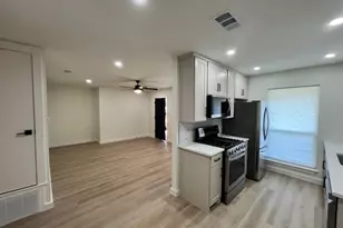 8012 Pinedale Cove, Austin, TX 78757 - Photo 11