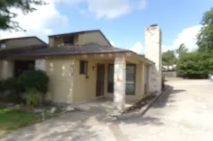 295 295 Mooring Circle, Lakeway, TX 78734 - Photo 1
