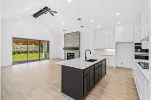 17609 Chamoix Dr, Austin, TX 78738 - Photo 5