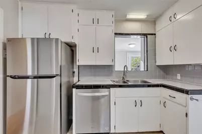 3810 Brookview Road, Austin, TX 78722 - Photo 7